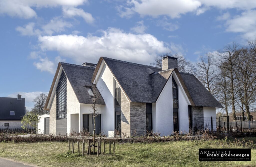 Woning dubbele rieten kap Arend groenewegen architect-00