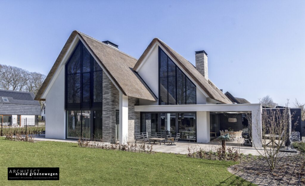 Woning dubbele rieten kap Arend groenewegen architect0